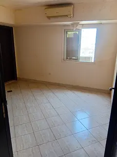 HOT OFFER STUDIO AVAILABLE FAMILY BUILDING 14K