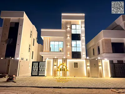 فيلا مودرن ثلاث طوابق شامل رسوم التسجيل تملك حر لجميع الجنسيات