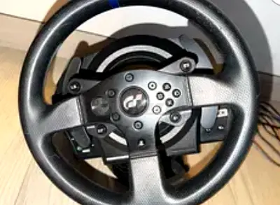 Thrustmaster t300rs Force Feedback Racing Wheel (PC/PlayStation compatible) - Good working condition