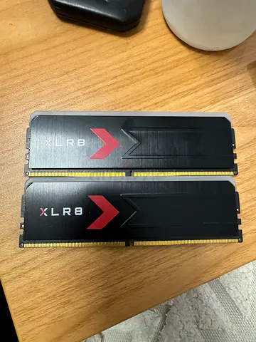 Pny r8 ddr5 32 GB Ram RGB