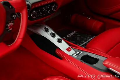 صورة 17 لـ 2013 Ferrari F12 BERLINETTA