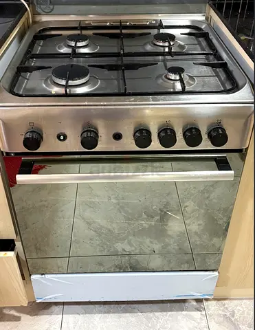 Used 4-Burner Gas Stove with Oven but oven we didn’t use it all - Good Working Condition