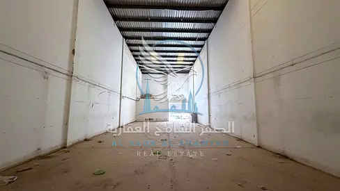 مستودع للإيجار في الصناعية 4 – مساحة 4,000 قدم مربع – كهرباء 20 كيلوواط