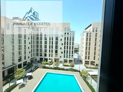 1bedroom with 2washroomand 1 balcony with kitchen appliances in al Mamsha