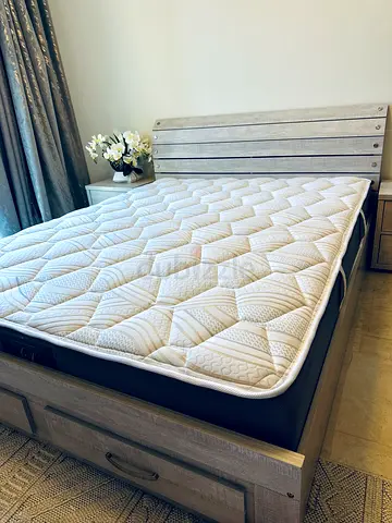 Deluxe Queen size Matress with bedframe