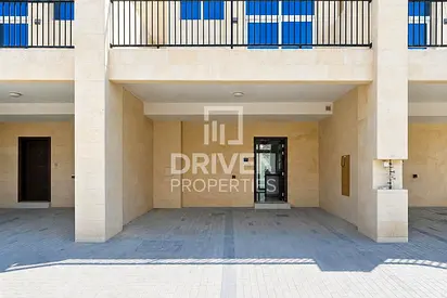 Ready to Move in | Fully Furnished | Ideal TH