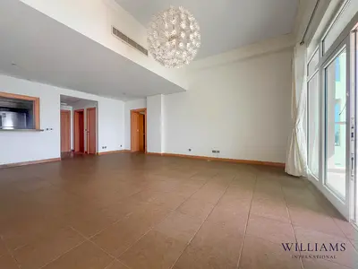 HIGH LEVEL | UNFURNISHED | BEACH ACCESS