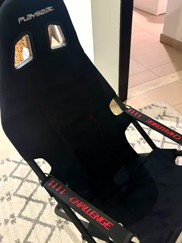 Playseat challenge sim racing cockpit