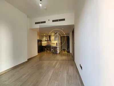 Spacious 3 Bedroom Apartment | Hight Floor and Corner | Crystal Lagoon Views | Unfurnished | Vacant