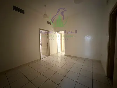 للإيجار شقة غرفتين وصالة في المجاز 3 بجوار حديقة الصفيا في الشارقة فرصة مميزة للسكن في منطقة حيوية ومطلوبة، شقة مناسبة للعائلات وتتميز بموقع ممتاز قر