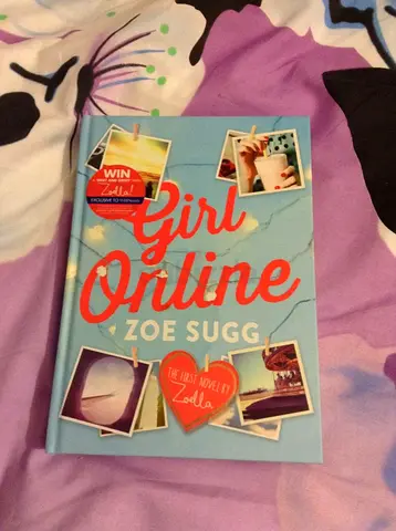Girl Online by Zoe Sugg - Hardcover (Like New)