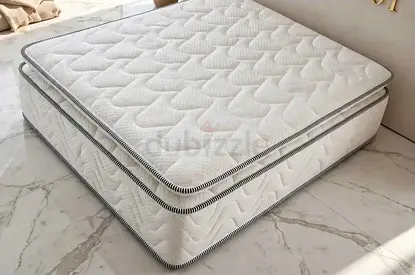 Brand new King size Top Memory.Foam pocket Spring Mattress Available