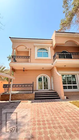 Huge Villa | 4 Bedroom+2 Hall + Maid room & Store | For Rent Ready to Move | Umm Suqeim3