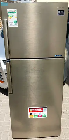 Samsung refrigerator with 380L net capacity