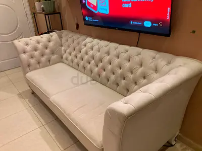 Light grey tufted 3-seater Chesterfield sofa - good condition