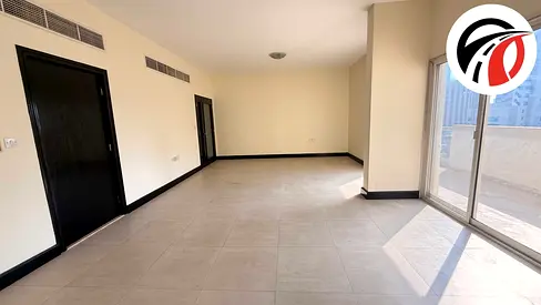 Spacious 3 Bhk available in Rigga with Parking.