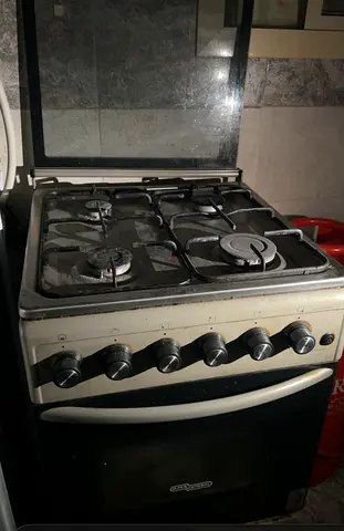 Used 4-Burner Gas Stove with Oven - Working Condition