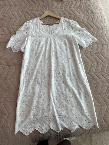 White eyelet lace short-sleeve IKKS dress, size 42