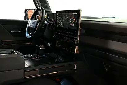 2024 GMC HUMMER — фото 16