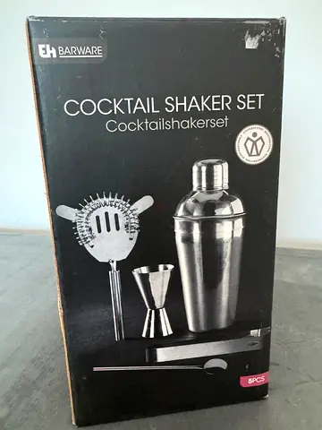 5-piece Stainless Steel Cocktail Shaker Set (New in Box)