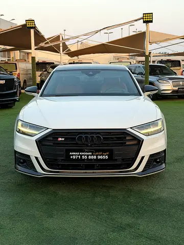 2020 AUDI S8 photo 3