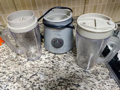 Kenwood Smoothie Maker / Personal Blender with 2 Travel Jars - Used