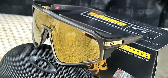 Oakley Latch Panel Grey Smoke w/ 24K Gold Iridium Prizm Lens