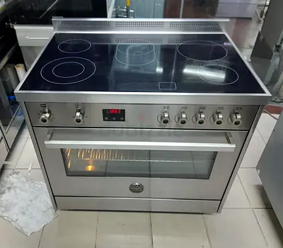 Bertazzoni latest model 5 burner electric ceramic cooker
