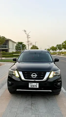 2019 Nissan Pathfinder SL - American Specs - Excellent Condition