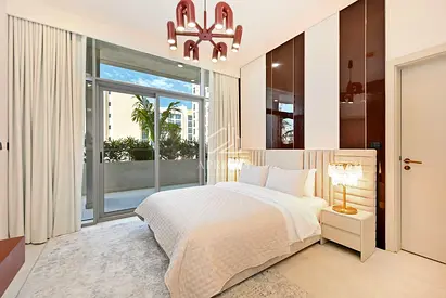 Special Offer: Beautiful Fully Furnished 1 Bedroom Apartment in Hyde Walk Residence