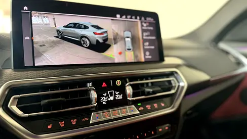 صورة 9 لـ 2022 BMW X4
