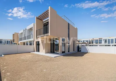 Corner Plot | Close to Amenities | Landscaped