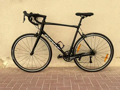 XL Carbon Forks Aluminium Body Giant Contend 2 Claris 8*2 Speed Frame 59 Neat and clean