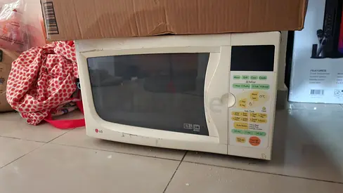 LG Microwave Oven - Used, Working
