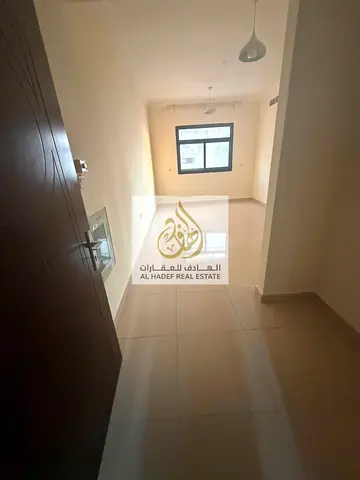 شقة مميزة,بلكونة,صيانة مجانية,مساحة واسعة,موقع مميز,سهل الوصول