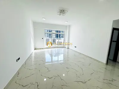 No Commission | Spacious 1 BR +Storage | Closed Kitchen