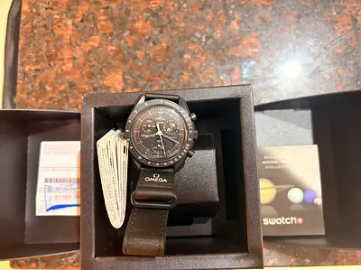 Omega x Swatch MoonSwatch Mission to Moon chronograph (with box and papers)