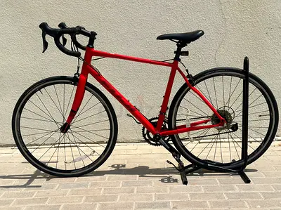 Used 2 times only Large Carbon forks Aluminium Body Fuji Sportif 2.3 Shimano Claris 8*2 Size 54 New