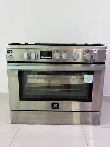 Electrolux Freestanding Cooker 90x60cm, 5-Burner Gas Hob, 127L Fan Oven - Good Condition EKG9241Z7X