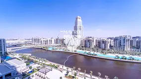 Creek Beach Views | Vacant | Mid Floor IWaterfront