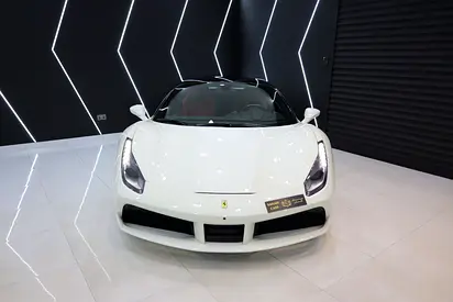 2017 Ferrari 488 GTB 照片 2