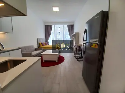 Open View Studio | Pantheon Boulevard | Balcony