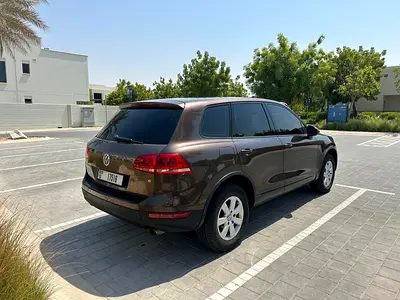 2011 Volkswagen TOUAREG 照片 2