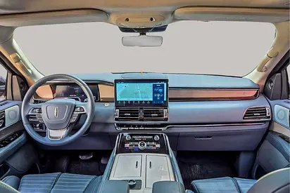 2024 Lincoln NAVIGATOR — фото 9