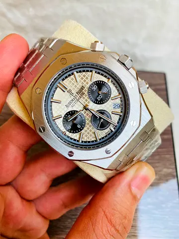 Audemars Piguet Royal Oak Chronograph master quality Japan machine full automatic featuring a silver