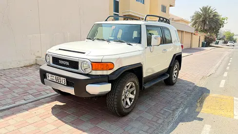 Toyota FJ Cruiser Base 2016 GCC Specs