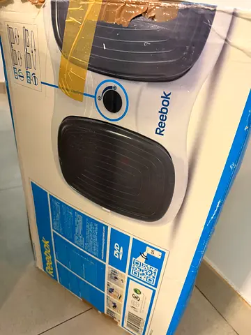 Reebok Balance Board / easy tone step - Core Stability Trainer - New in Box