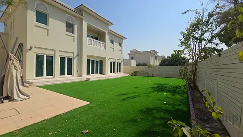 Spacious Villa | Landscaped Garden | Well Maintained