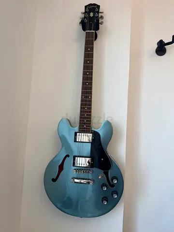 Epiphone ES-339 Semi Hollowbody in Pelham Blue - Inspired by Gibson