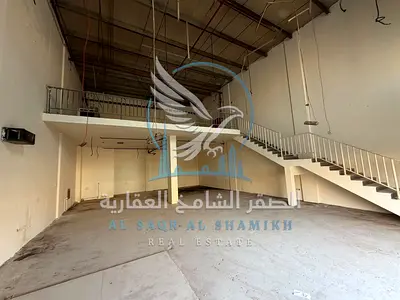 للإيجار السنوي – مستودع في الصناعية 4 – الشارقة فرصة ممتازة مساحة: 4200 قدم مربع